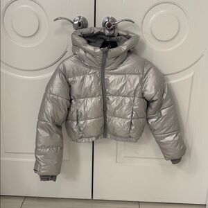 Girls All in Motion Metallic Silver puffer Jacket size 6/7 in EUC.